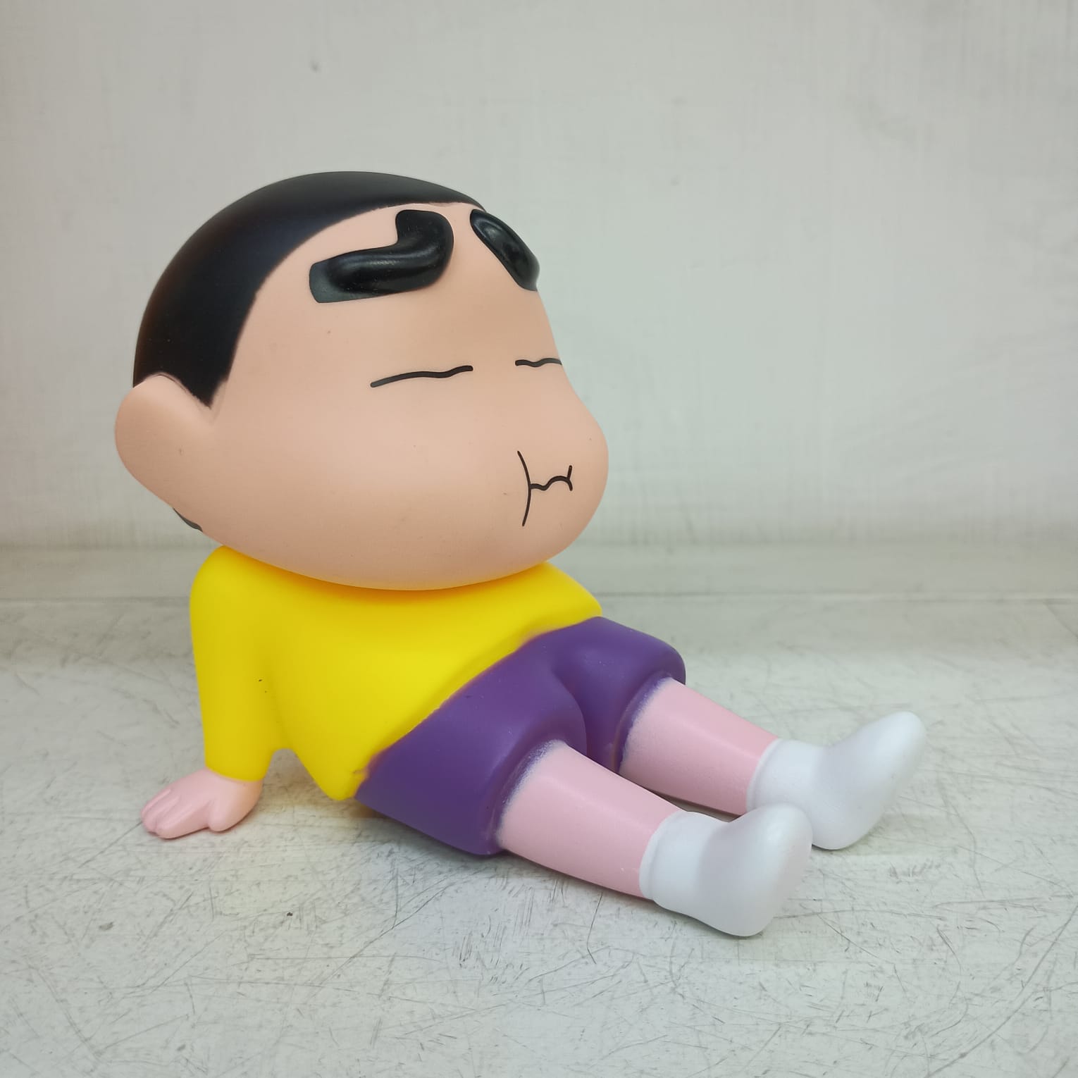 Shin-chan Collectible Figurine Mobile Stand