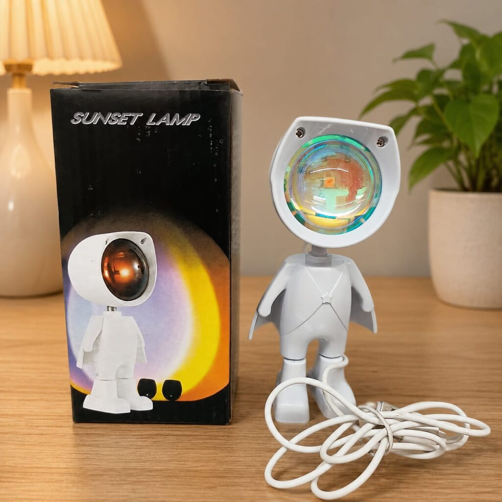 Astronaut Sunset Projection Lamp – Ambient LED Mood Light & Photography Prop